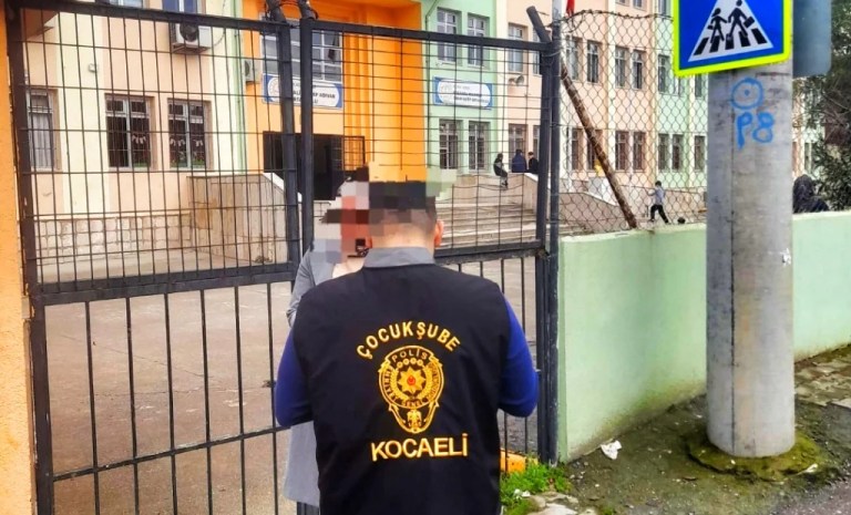 Kocaeli’de okul çevreleri denetlendi, dilendirilen çocuklar kurtarıldı