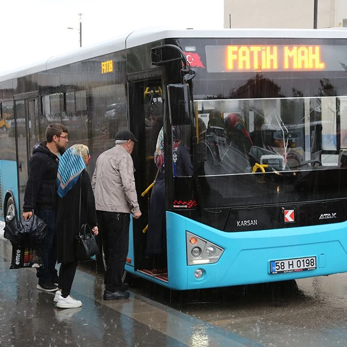 Sivas’ta ücretsiz kartla toplu taşımada rekor kullanım!