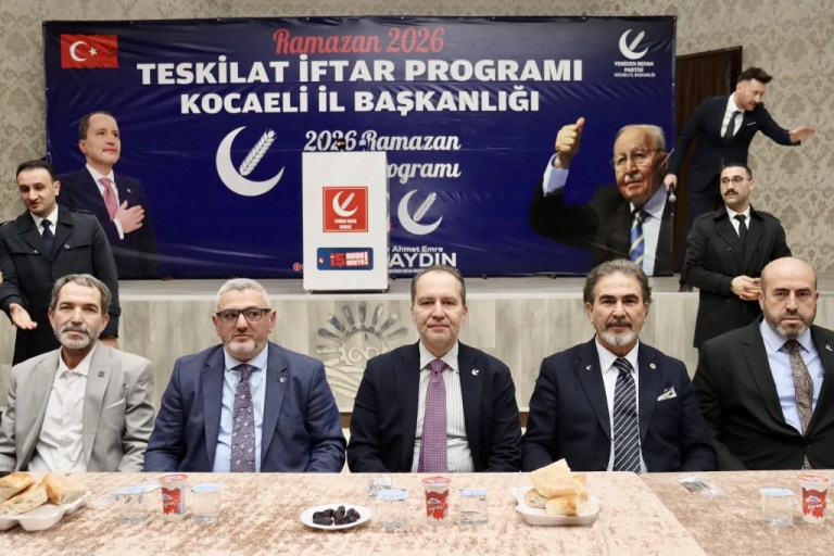Erbakan’dan Kocaeli’ye övgü: Rol model olacaklar