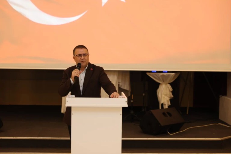 Derince’de şehit aileleri ve gaziler için iftar düzenlendi