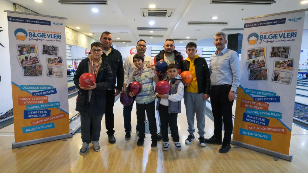 Bilgievleri’nden baba-oğul bowling turnuvası