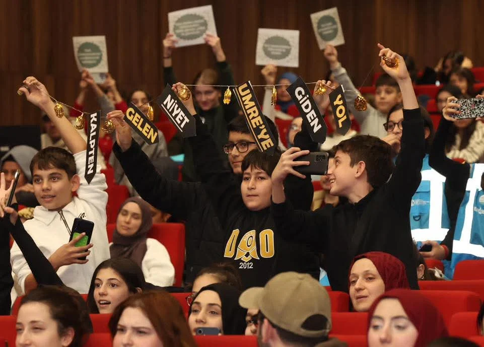 Büyükakın: “İyilik bulaşıcıdır, biz de taşıyıcısıyız”