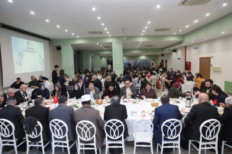 Darıca’da Şehit Aileleri ve Gaziler İftar Sofrasında Buluştu