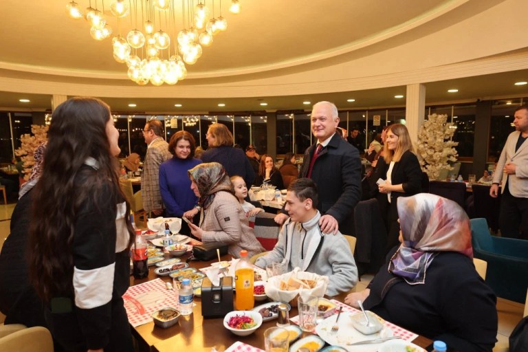 Karamürsel’de şehit yakınları ve gaziler aynı sofrada buluştu
