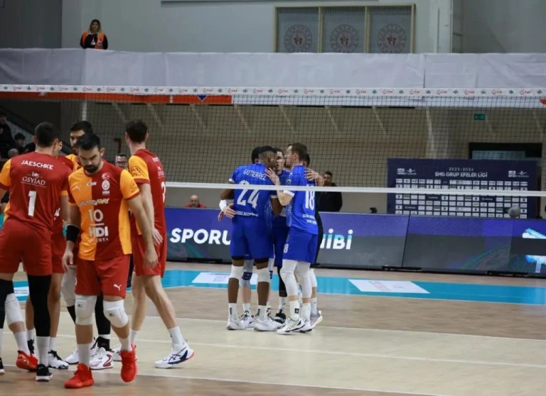 Gebze Voleybol Takımı, Galatasaray’a 3-0 Mağlup Oldu