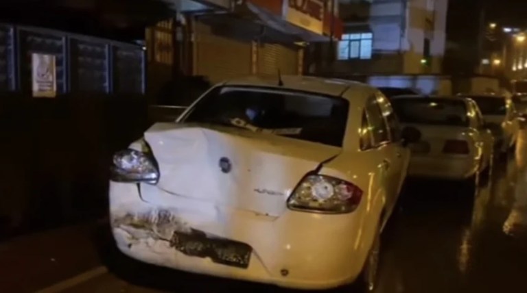 Körfez’de kontrolden çıkan minibüs dehşet saçtı: 1 yaralı!