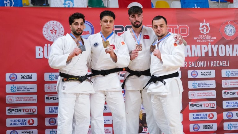 Kocaeli’de judo şöleni: Kağıtsporlu sporcular damga vurdu