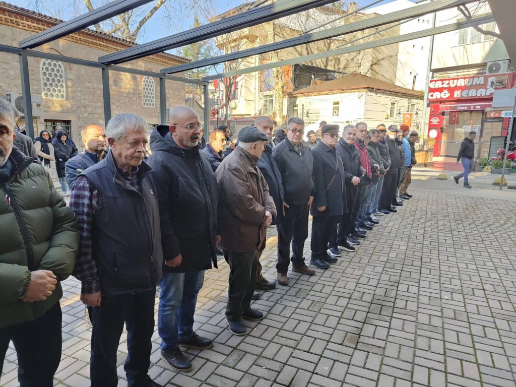 Marmaray’da öldürülen öğretmen son yolculuğuna uğurlandı