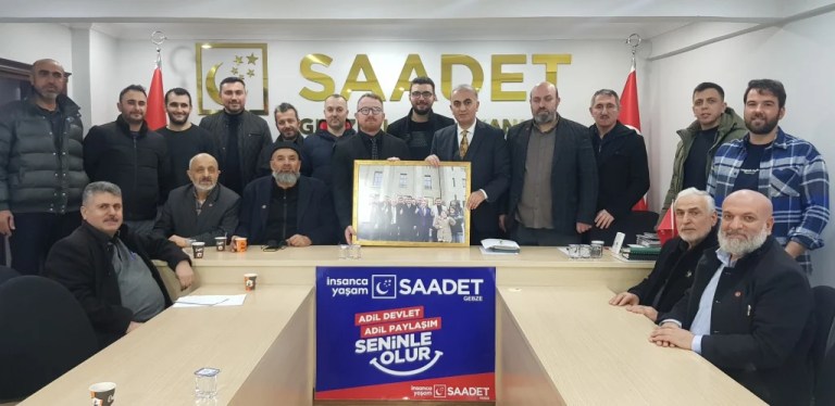 Saadet Partisi Gebze’den ‘Adalet Sofraları’ İftarı