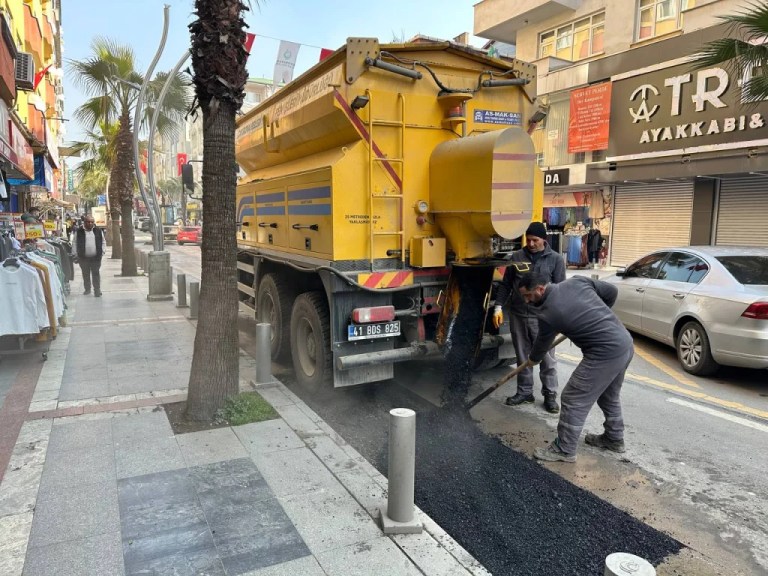 Çayırova’da Fatih Caddesi’nde bakım ve onarım