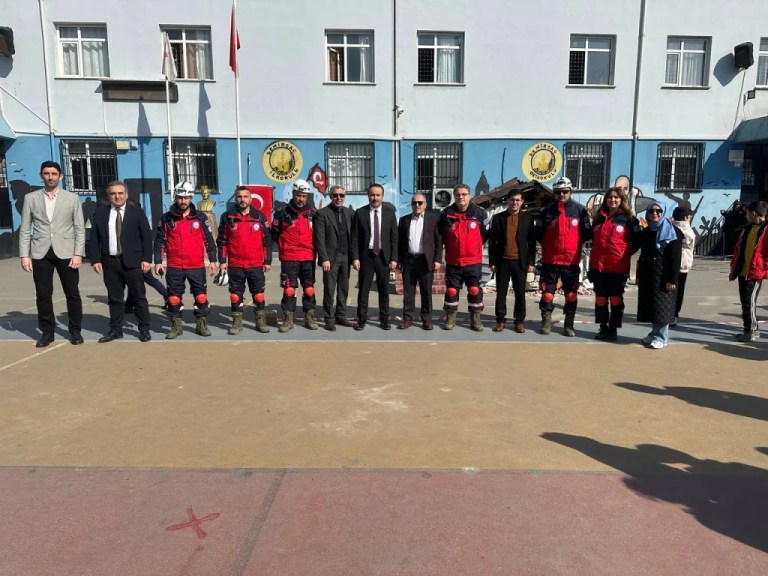 Çayırova’da ÇAK-TİM’den Sivil Savunma Günü tatbikatı