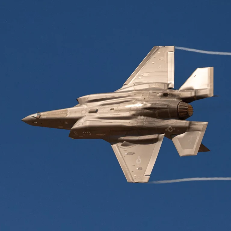 İran, ABD’ye ait F-35 savaş uçağını vurdu iddiası