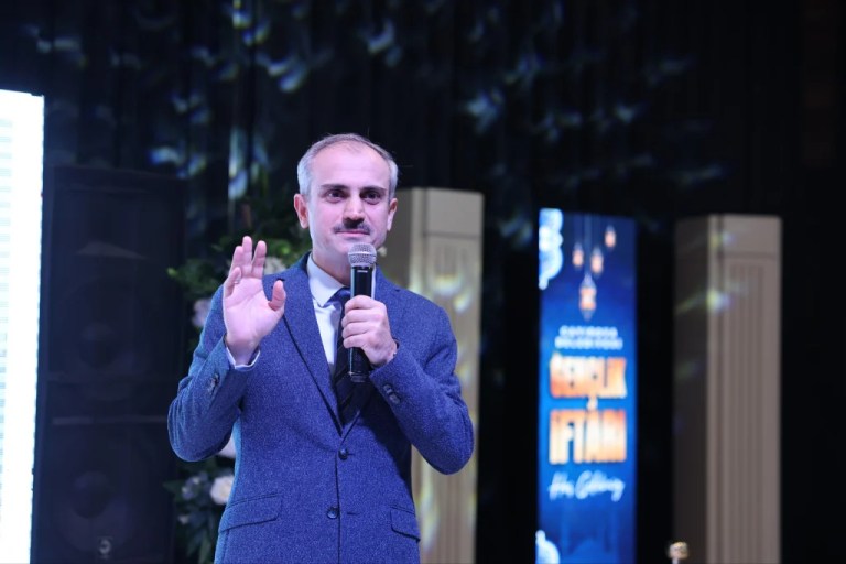 Çayırova Belediyesi’nden üniversiteye hazırlanan gençlere destek