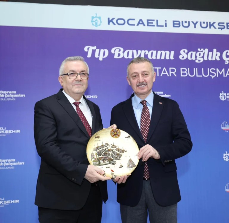 Başkan Büyükakın’dan sağlık çalışanlarına teşekkür