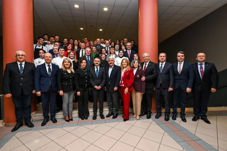 Kocaeli Üniversitesi’nden görkemli iftar programı