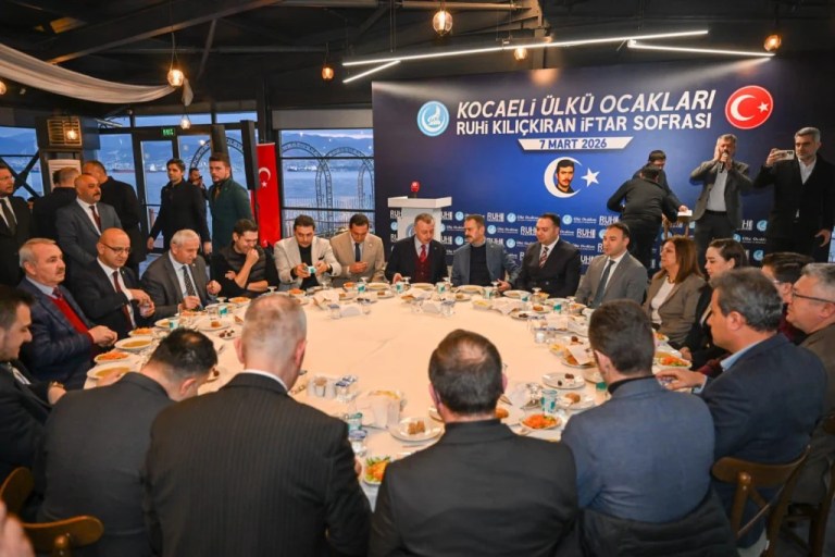 Vali Aktaş ve Başkan Büyükakın, Kocaeli Ülkü Ocakları İftarında