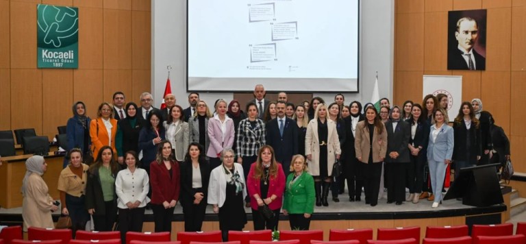 Kocaeli’de “Kadının Güçlenmesi” paneli düzenlendi