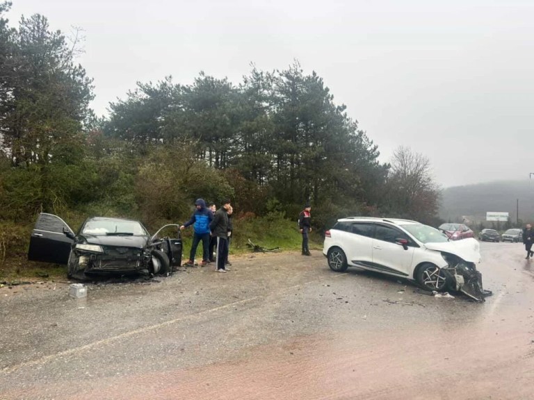 Gebze’de feci kaza: 2 yaralı!