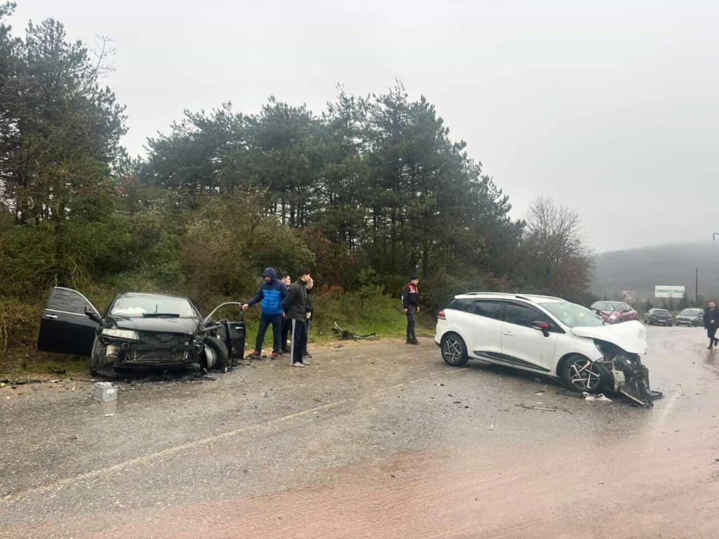 Gebze’de feci kaza: 2 yaralı!