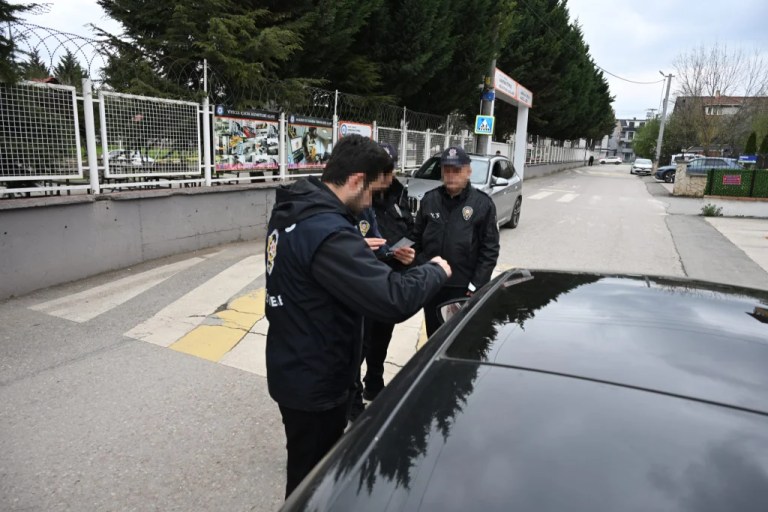 Başiskele’de okullar denetlendi: Bir servise ceza