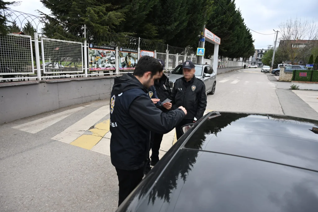 Başiskele’de okullar denetlendi: Bir servise ceza