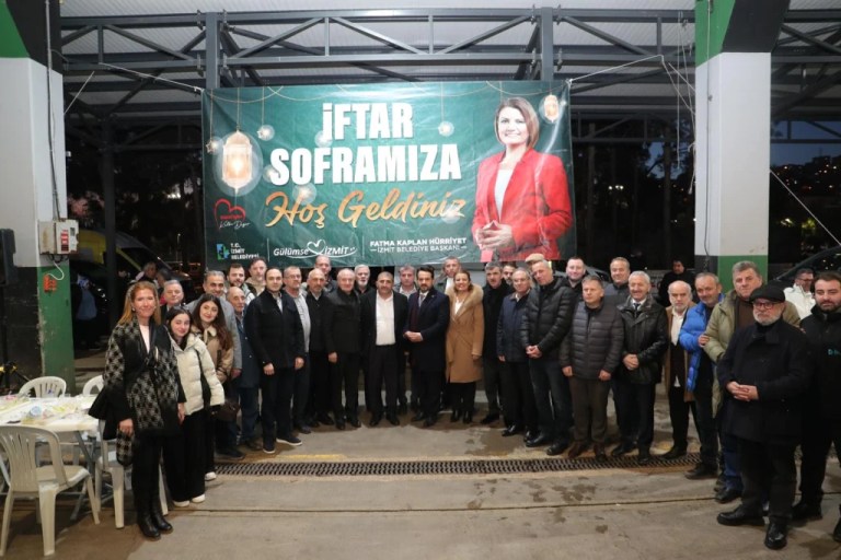 İzmit Belediyesi’nden Doğu Kışla’da Ramazan İftarı