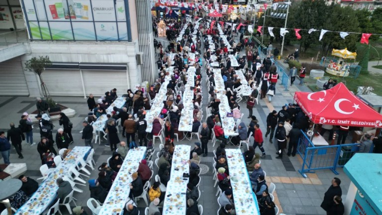 İzmit’te binler aynı sofrada buluştu