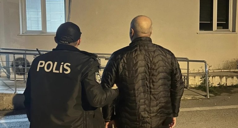 İzmit’te Bilişim Dolandırıcılığı Hükümlüsü Yakalandı