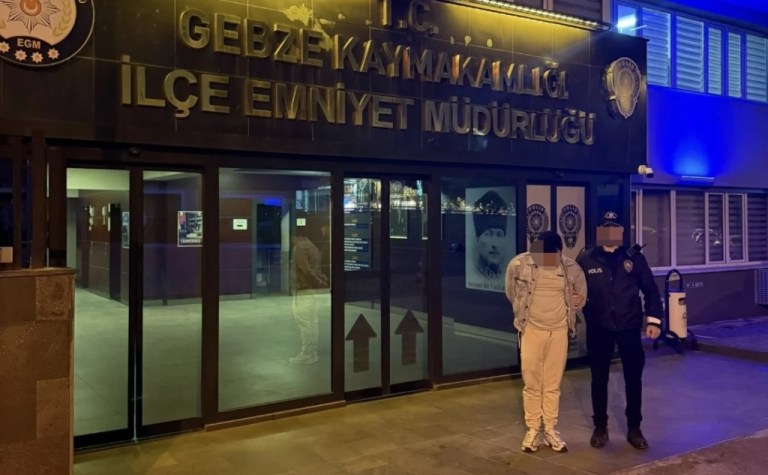 Kocaeli’de 12 Yıl Hapis Cezası Bulunan Firari Yakalandı!