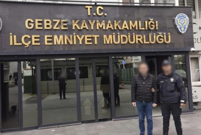 Kocaeli’de sahte belge suçundan aranan şahıs yakalandı