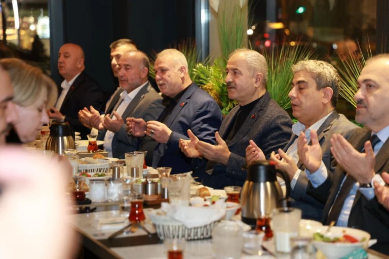 Gebze’de STK’lar İftar Sofrasında Buluştu