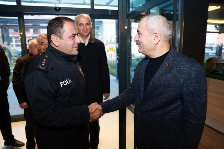 Gebze’de ilçe protokolü, Beylikbağı Güzide’de iftarda buluştu