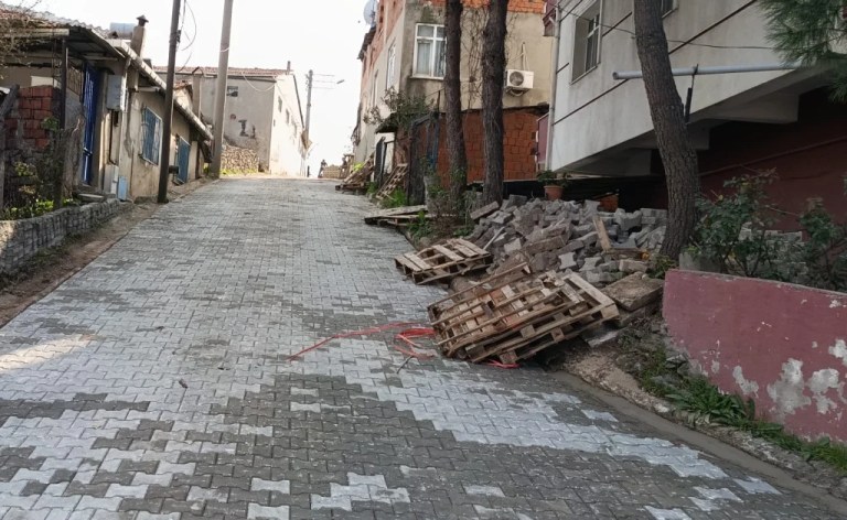 Gebze’de parke ve bordür yenileme çalışmaları tamamlandı