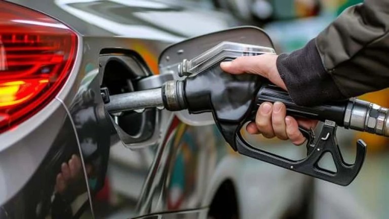 Motorine Zam Geliyor: Litresi 70 TL’yi Aşacak!
