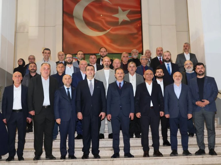 Kocaeli’de Tokatlılar Federasyonu coşkusu salona sığmadı