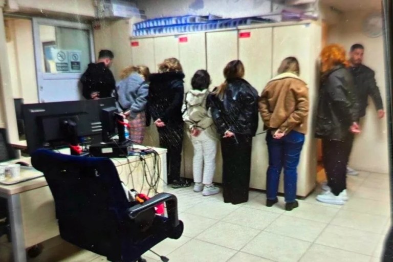 Polisle dalga geçen şüpheliler yakalandı!