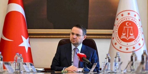 Adalet Bakanı’ndan yayınlardaki şiddet kullanımına karşı uyarı