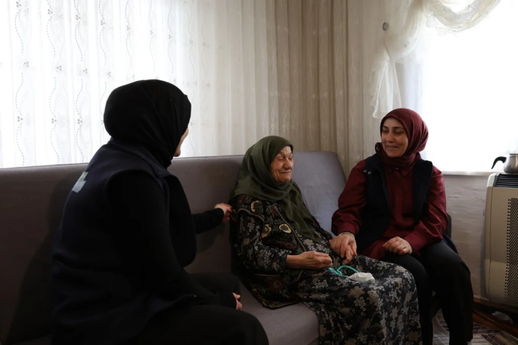 Neriman Teyze’ye 92. Yaş Sürprizi