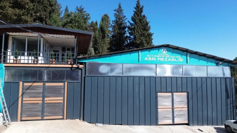 Asri Mezarlık Büyükşehir’le Daha Güvenli ve Huzurlu