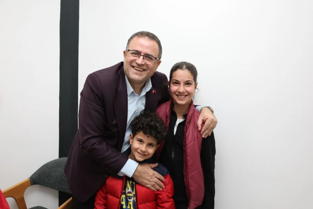 Başkan Gökçe Derince’de halkla buluştu