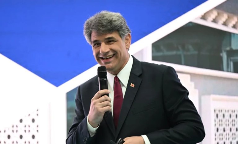 Kocaman’dan muhalefete: Asfalt bile dökemezsiniz