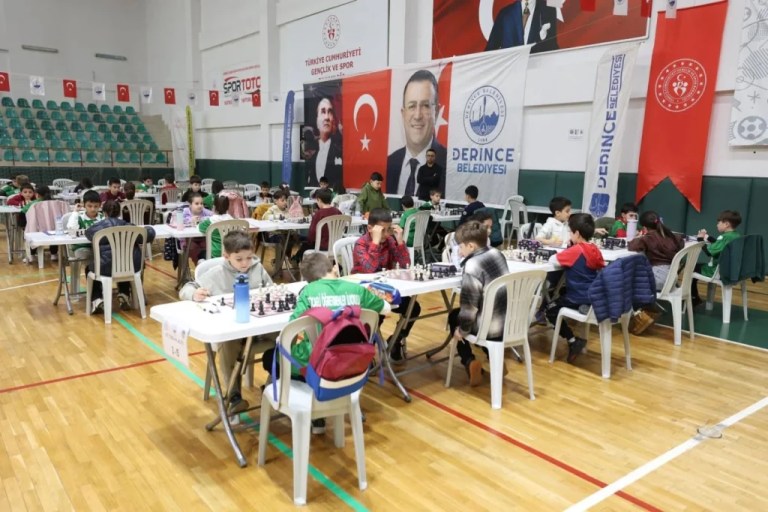 Derince’de satranç şöleni sona erdi