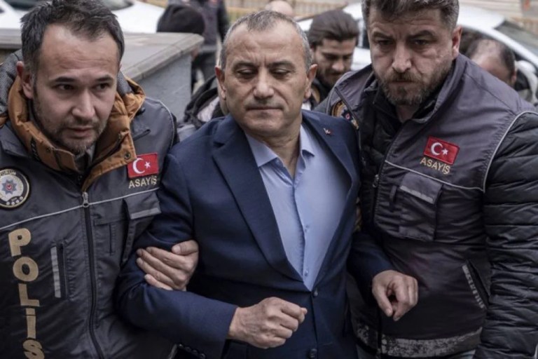 Eski Vali Tuncay Sonel tutuklandı!