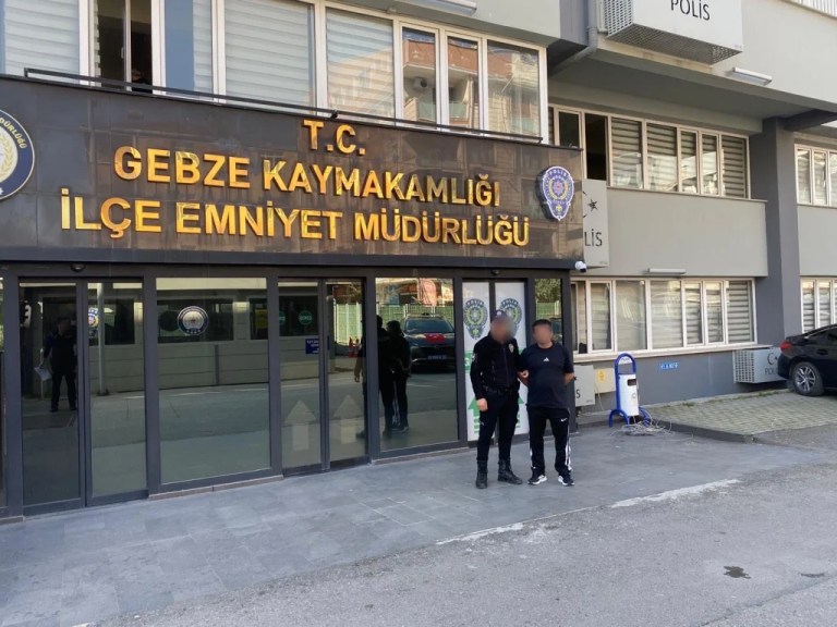 Hırsızlık suçundan aranan şahıs yakalandı!