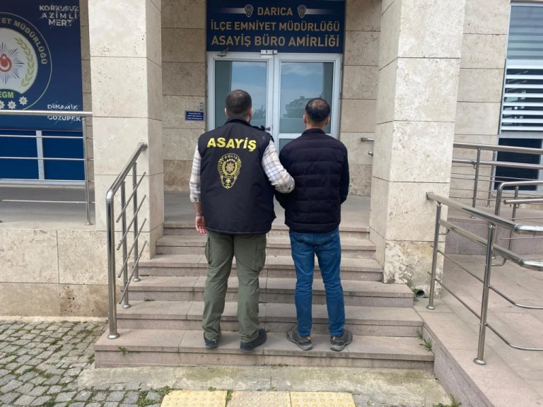 Kaçakçılık suçundan aranan şahıs Darıca’da yakalandı