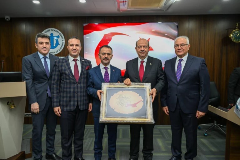 Kocaeli Deniz Ticaret Odası Meclisi, KKTC Cumhurbaşkanı Tatar’la toplandı