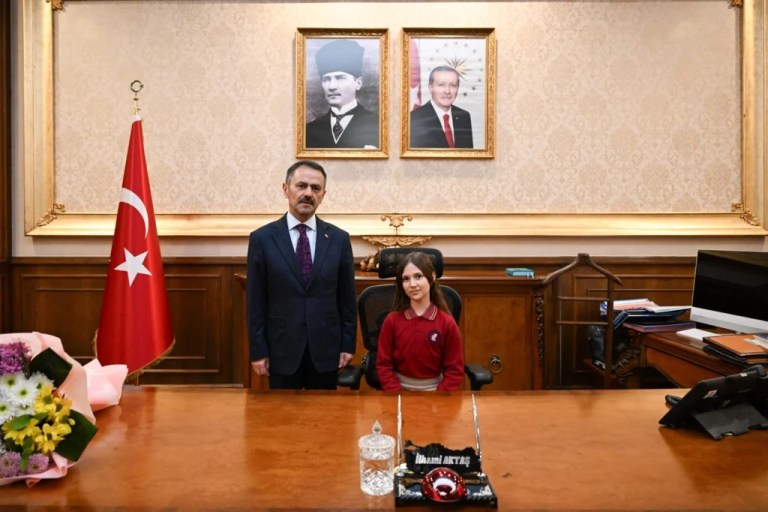 Kocaeli Valiliği koltuğu Lidya’nın oldu