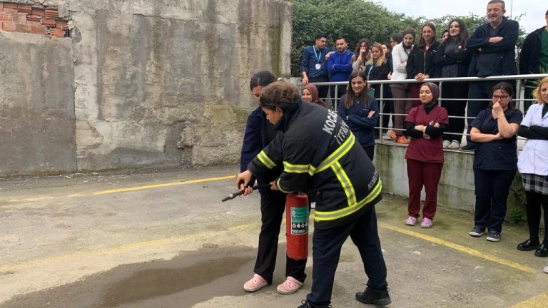 Kocaeli’de hastane personeline yangın güvenliği eğitimi