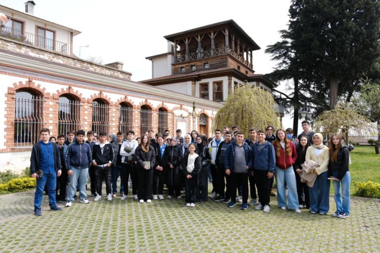 Kitaplarla Kocaeli Keşfi: Gençler Şehri Yaşadı