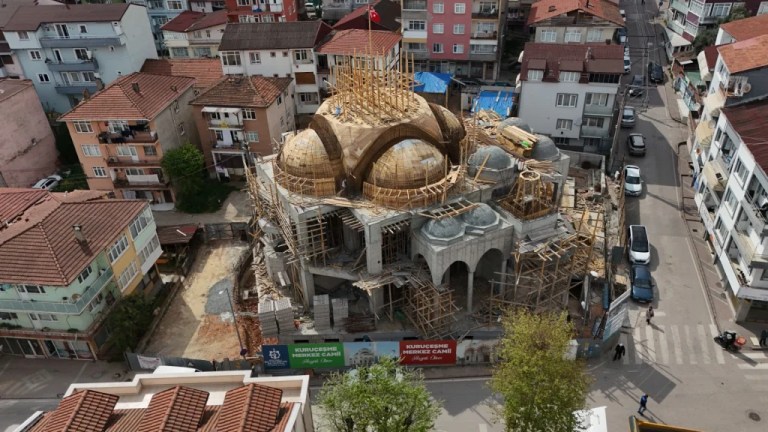 Kuruçeşme Merkez Camii’nde inşaat hızlandı